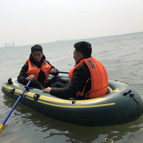 桂东双人湖泊漂流船