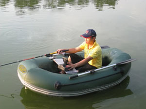 桂东钓鱼充气橡皮船